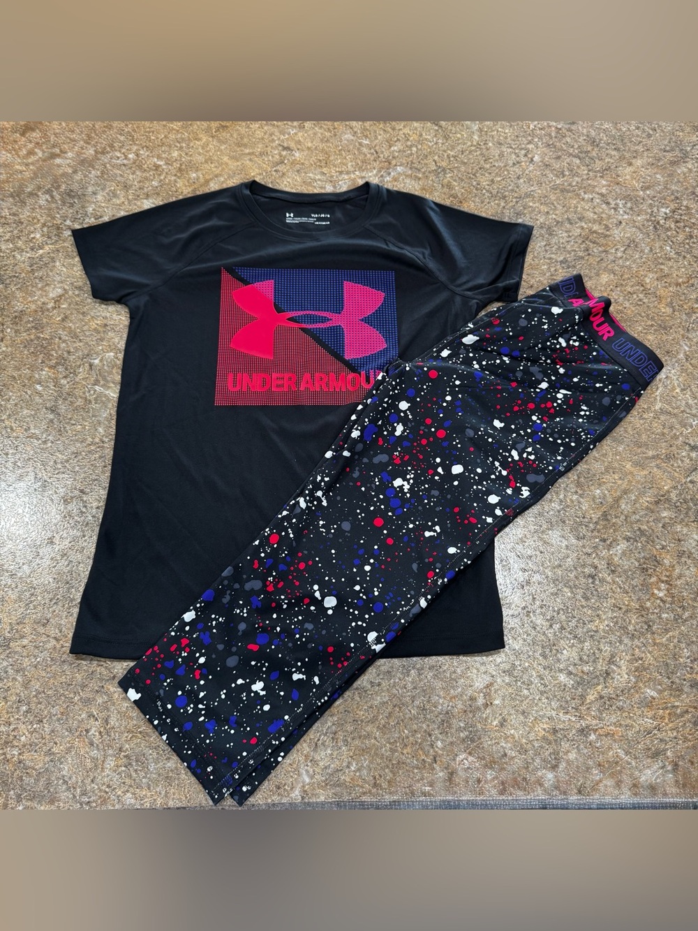 Under Armour Girls 2-Piece Athletic Outfit Set – Youth Large (YLG)